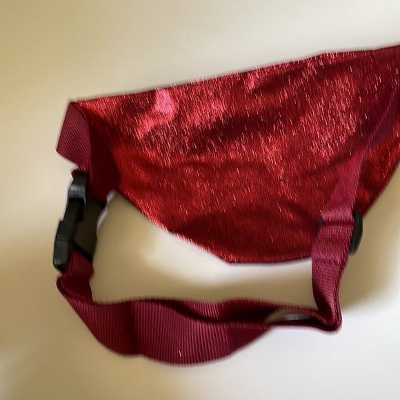 University of Minnesota glittery maroon Fanny pack belt bag 11inch x 6 i… - Picture 3 of 8